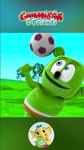 ⚽ Gummy Bear’s Football Skills on Display ⚽#gummybear #trendingshorts #childrenmusic #kidssongs