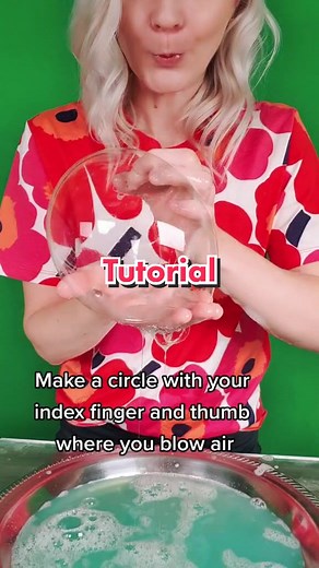 How to Make Big Soap Bubbles with Your Hand