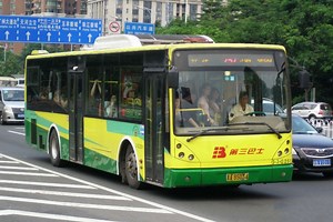 廣州三汽公司 252號 (天河車站 (上元崗) - 小洲便橋西) @ 駿威自動波【那些年的广州公交。搬运系列No.142】