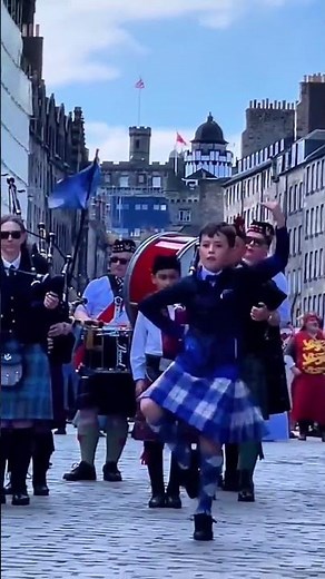 Cutest Bagpipe Dance Ever! 😍 Can You Name This Dance 🤔 #traditional #scotish #dance #bagpipe #tune
