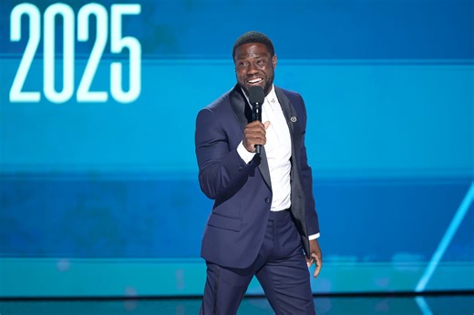 Kevin Hart Spotted In Tennessee Football Recruiting Section — No, He’s Not A Vols Walk-On