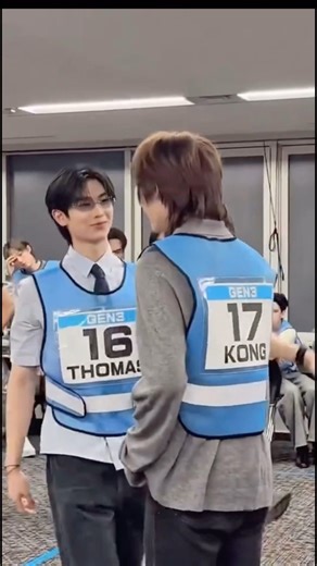 Thomas throwing Poppy on the floor😂😂#thomaskong #tthomastc #kongjiro #poppylhh #kengnamping #netjj