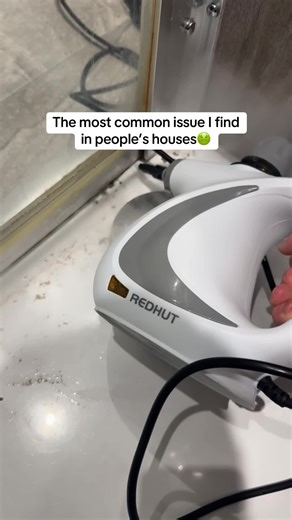 Common Issues Found in Homes: A Cleaner’s Perspective