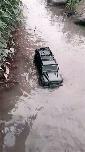 rc defender off roading