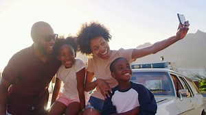 T-Mobile TV Spot, 'Hottest Phones'