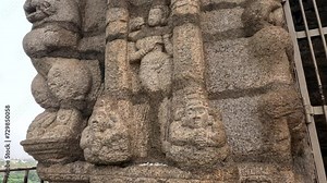 Beautiful carvings and sculptures of the temples of Mahabalipuram