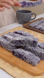Hi bestfriend! Welcome to my Filipino Bakery Series — where we bake nostalgic Pinoy breads na siguradong magbabalik ng childhood memories mo. 🥹💜 Today’s episode: Ube Bars — the iconic bakery treat na soft, buttery, and coated in sweet ube syrup and coconut. Parang childhood merienda sa harap ng tindahan, but made fresh from your own oven! 😭🫶 🍰 Ube Bars Recipe: • 170g Butter, room temp (around 3/4 cup) • 200g White Sugar (1 cup) • 313ml Fresh Milk (approx 1 1/3 cups) • 512g All-Purpose Flour