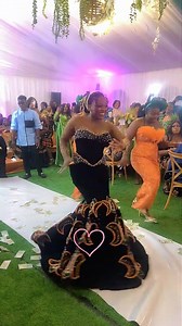 😍💍 Beautiful to watch ! Rinyu performs "Controller " in front of her husband Consty, during their wedding ceremony #nexdimempire #cameroonweddings #rinyu | NexDim Empire
