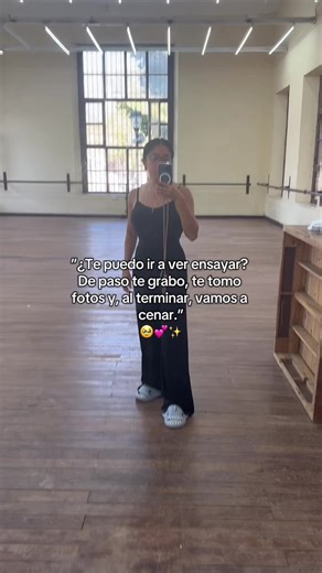 Bailarines de Danza Folklórica y Humor