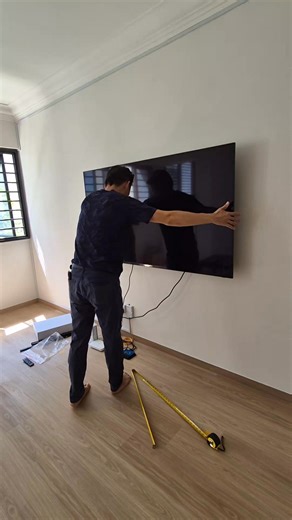 How to use our Swivel TV bracket❓️ Don't worry! Our expert team will...