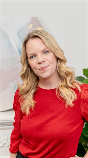 I hate to break it to you but if you want to show up as your best self this year (and let's face it...who doesn't) you can't do that with a home that feels messy or cluttered. If you're thinking it's time to get a handle on your home, but are a little unsure of where to start... check out my latest YouTube video HERE -----> https://youtu.be/ZhBnivsr9sM Not only am I sharing WHERE to start but I'll help you figure HOW, WHY and WHAT to start with. #clutterfreehome #decluttering #declutteryourlife 