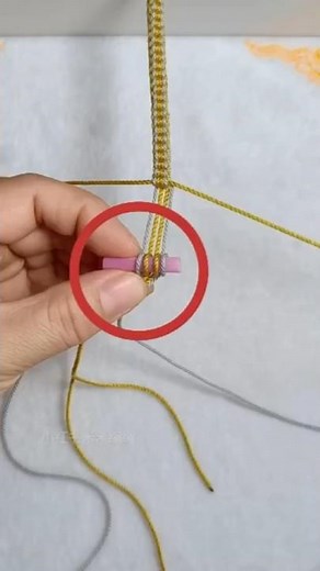 The Secret to Making a Chain Pattern from Straw Rope