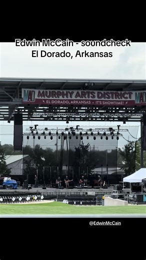 Caught a rare soundcheck song I hadn’t heard before. Just practicing it for a gig later that month. #edwinmccain #edwin #soundcheck #eldoradoarkansas #coversong @Edwin McCain