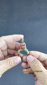 1/35 Sexy female soldier in Afghanistan war, 2002 #probuiltmodel #sexy #ussoldiers #paintedminiatures #camouflage #135scale #afghanistan #scalemodelsworld #scalemodeling #scalemodels | Pro Built Model