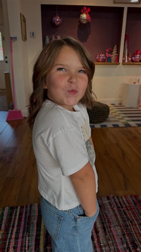 Josie Dorsey | Crestview, Florida on Instagram: "Future hairstylist loading…… Mickie showing off her new hair thanks to her SECOND favorite stylist 🤣🩷🪩 @moonandmanehairhouse Should we hire her full time?"