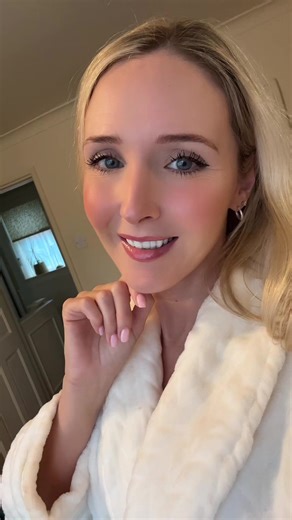 Just discovered @Beautyblender powder puff. Game changer. Airbrush finish #beautyblender #flawless #airbrushmakeup