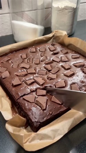 Chocolate Tray Bake / Brownies Recipe