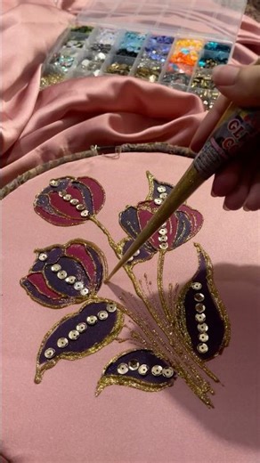 How to use glitter gutta outline and silk paints on fabric