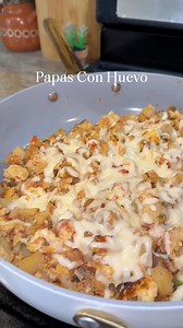 Perfect recipe for beginners ✨ Mexican Potatoes with Egg my way 😋 Ingredients: •4 russet potatoes (diced) •1/4 onion •2 jalapeños* (diced) •3 tomatoes (diced) •Salt •Black pepper •Garlic powder •Chihuahua cheese (shredded) Serve with flour tortillas and mexican chili oil for an extra spice 🌶️😋 *The amount of jalapeños you add is based on your preference, you can add more so that it’s spicier or you can omit them if you don't want it spicy. #Papasconhuevo #papasalamexicana #huevoalamexicana #m