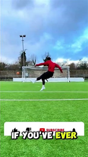 How to Curve a Soccer Ball 😱⚽