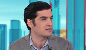 11K views · 146 reactions | Presidential candidate Joe Biden has the support of 34% of Democratic and Democratic-leaning registered voters, his best showing in CNN polling since his campaign's formal launch, Harry Enten reports. https://cnn.it/35UNdpH | CNN Replay | Facebook