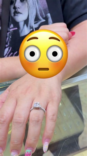 Did a Reputable Jeweller Sell Her a FAKE Diamond?!?