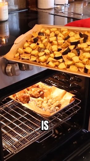  You’ve NEVER Seen Chicken Turn Out This Perfect!  Golden, juicy,...