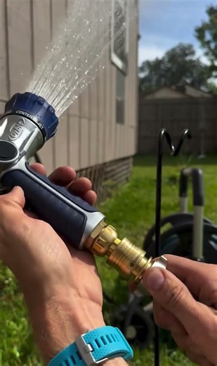 Water flow hack that actually makes sense #diy #tools #gardening
