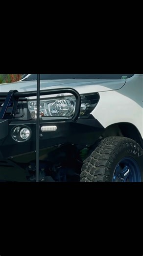 Toyota hilux J 4x4 WORK wheels IRONMAN4x4 setup