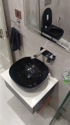 Jaguar black bathroom install 🚿🚿🚿🚽🚿