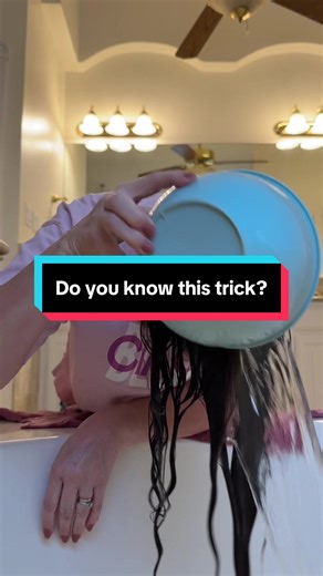If you think you might have some wave or curl to your hair, here is a good test to do. It’s not going to tell you HOW curly, but definitely will tell you if you have some sort of wave pattern. Save this to try it. Then come back and tell me in the comments what your hair did!!