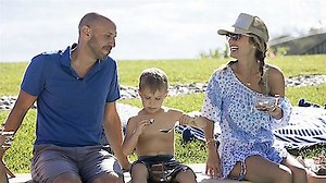 Watch Giada on the Beach Season 1 Episode 7 - Pool Party!