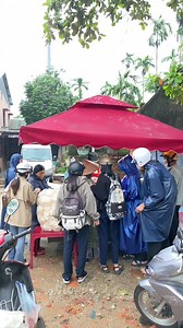 1.2M views · 10K reactions | Khám phá 1 địa điểm bán tré trộn đông khách nhất nhì ở Huế. #foodreview #reviewanngon #reviewhue #hue #amthuchue #tretronhue Cre: Review Huế | Trải nghiệm Huế | Facebook