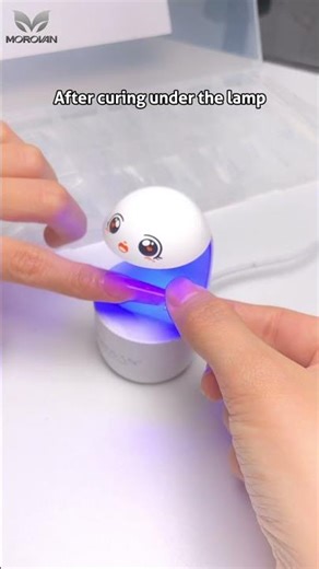 This tool makes nail extensions so easy for beginners.Used: MOROVAN Sandwich Dual Form