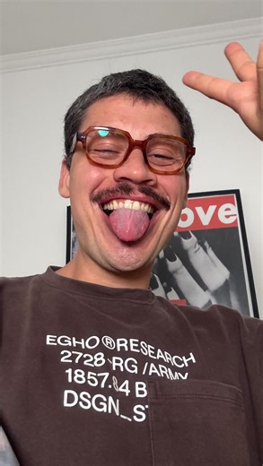 Pedro Castilho on Instagram: "O Giro de amanhã é sobre PODER. Sobre como ele se estrutura, se protege e opera, nas sombras e à luz do dia. Poder bilionário que compra silêncio. Poder político que se blinda. Poder do dinheiro que transforma assassino em vítima. Entender como o poder funciona é o primeiro passo para resistir a ele. Episódio completo toda terça no Spotify e YouTube. Link na bio pra se inscrever nos canais e não perder #podcast #podcastbrasil #notícias #jornal #lgbtqia"