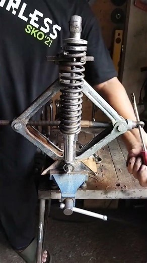 How To Make A Simple And Safety Use Spring Compressor #newpost #diy #tool #welding
