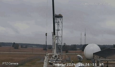 A significant portion of the KSHV WSR-88D SLEP pedestal replacement process was completed earlier today and here is an animation of this process. As a reminder, the KSHV radar will be back in operation by January 14th if not earlier. #OKwx #ARwx #LAwx #TXwx | US National Weather Service Shreveport Louisiana