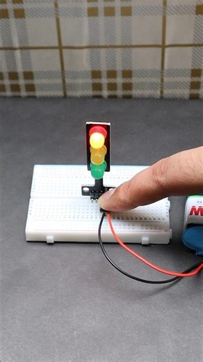 traffic light connection || bread board connection