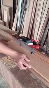 200K views · 1K reactions | Simple Woodworking tools // Alat sambung papan kayu #woodworking #diy #alat #woodworkingtools #tips #tipsandtricks #diy #woodjoints | Diy Woodworking | Facebook