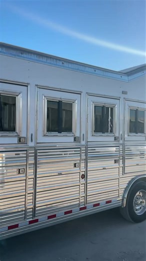 We are moving in and setting up for the Southwest Reining Horse Association Futurity! | Price Performance Horses