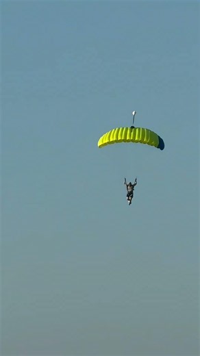 Extreme Skydiving Landing Compilation | Fast Canopy Swoops in 4K