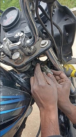 starting a motorcycle without key #motercycle #starting #nokey #hacks #motercyclekey #keylogrolling
