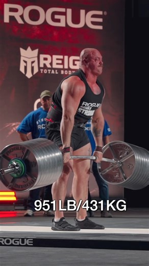 951lb deadlift 💪 (After only being able to hit 1 pull from the floor during my entire prep). | Mitchell Hooper