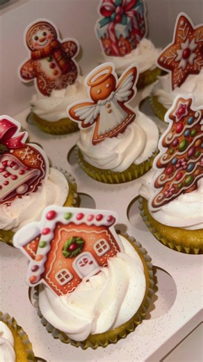 Christmas theme cupcakes