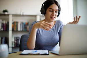 19 Practices To Motivate And Engage Employees During Uncertain Times