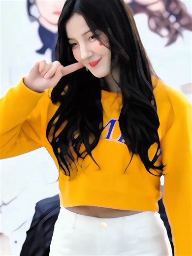 Nancy from Momoland in Stunning 4K Quality