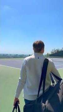 What a tennis court! (Testing a new string) 🎾🤓