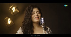 "With each lyric, we remember the unparalleled contribution of Lata Mangeshkar, singing in her honor on her death anniversary. 🎤💖" #MujheTeriMohabbatKaSahara #LataMangeshkar #LataMangeshkarMemories #RememberingLataMangeshkar #LatasLegacy #MelodyQueenForever #LataMangeshkarTribute #ImmortalVoice #LegendsLiveOn | Saregama