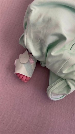 3.8K views · 12 reactions | “Dream Duo 2 is a must have for parents and caregivers! ✨ Since having my daughter, my number one concern with her has been sleep! As a first time mom, it was hard for me to get good sleep while not having ears on baby. Owlet is a game-changer in helping me make sure Vi is getting good, safe sleep.” @mermade.withlove | Owlet | Facebook