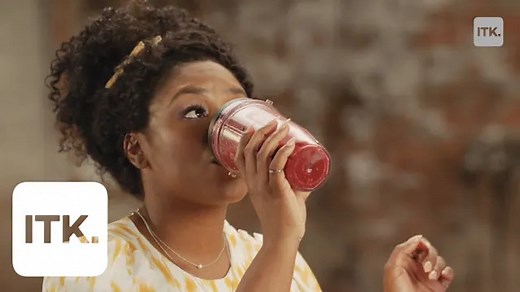 Your morning smoothie has never been easier than with this Ninja professional blender